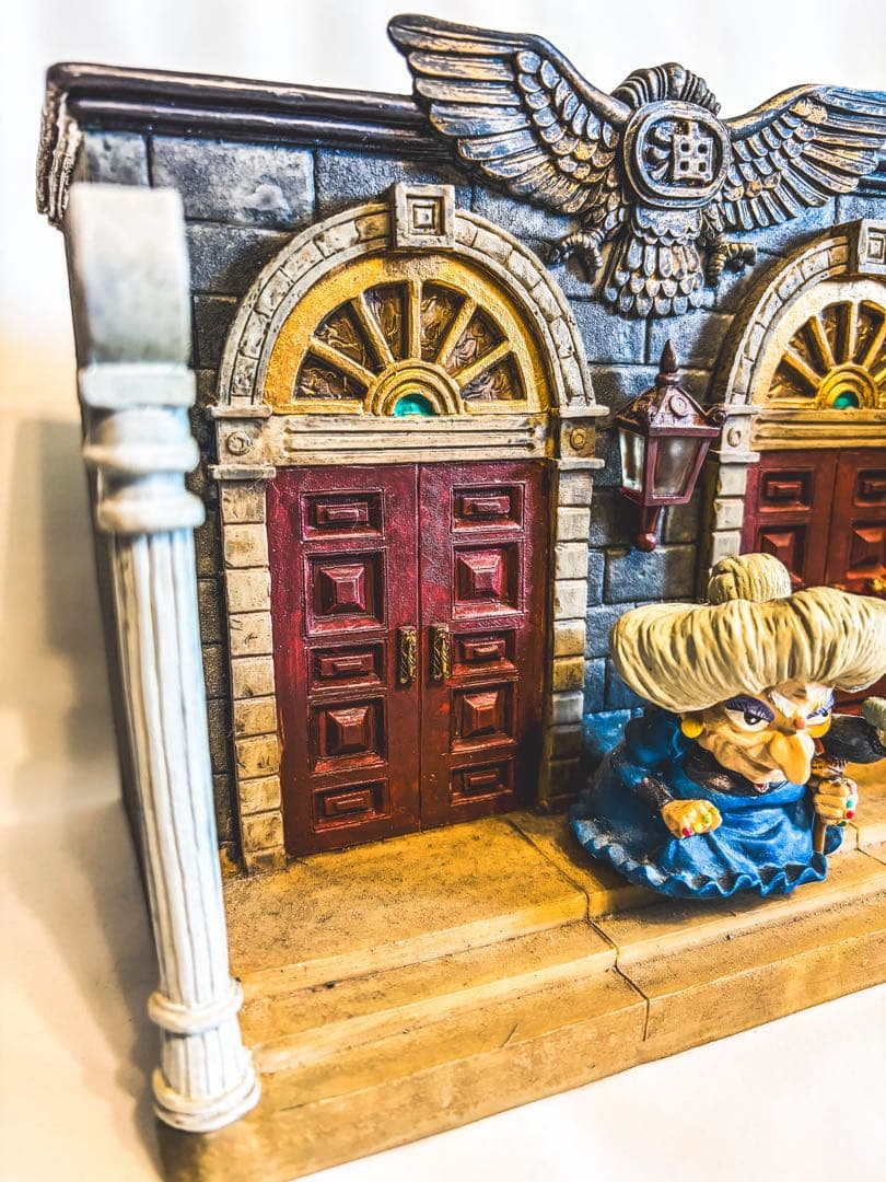 【激レア・廃盤品】　千と千尋の神隠し　湯婆婆　フィギュア　彫刻　プランター