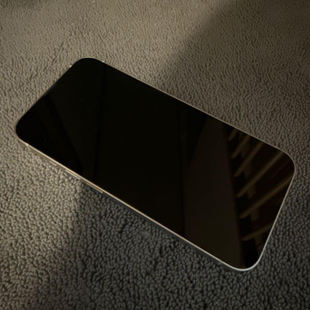 ふー　Apple iPhone 13 ホワイト 本体