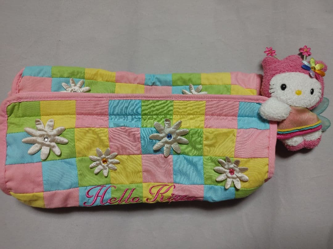 チャーミーキティ　2005年　ラウンド型　スライドミラー・ハル　ティッシュカバー