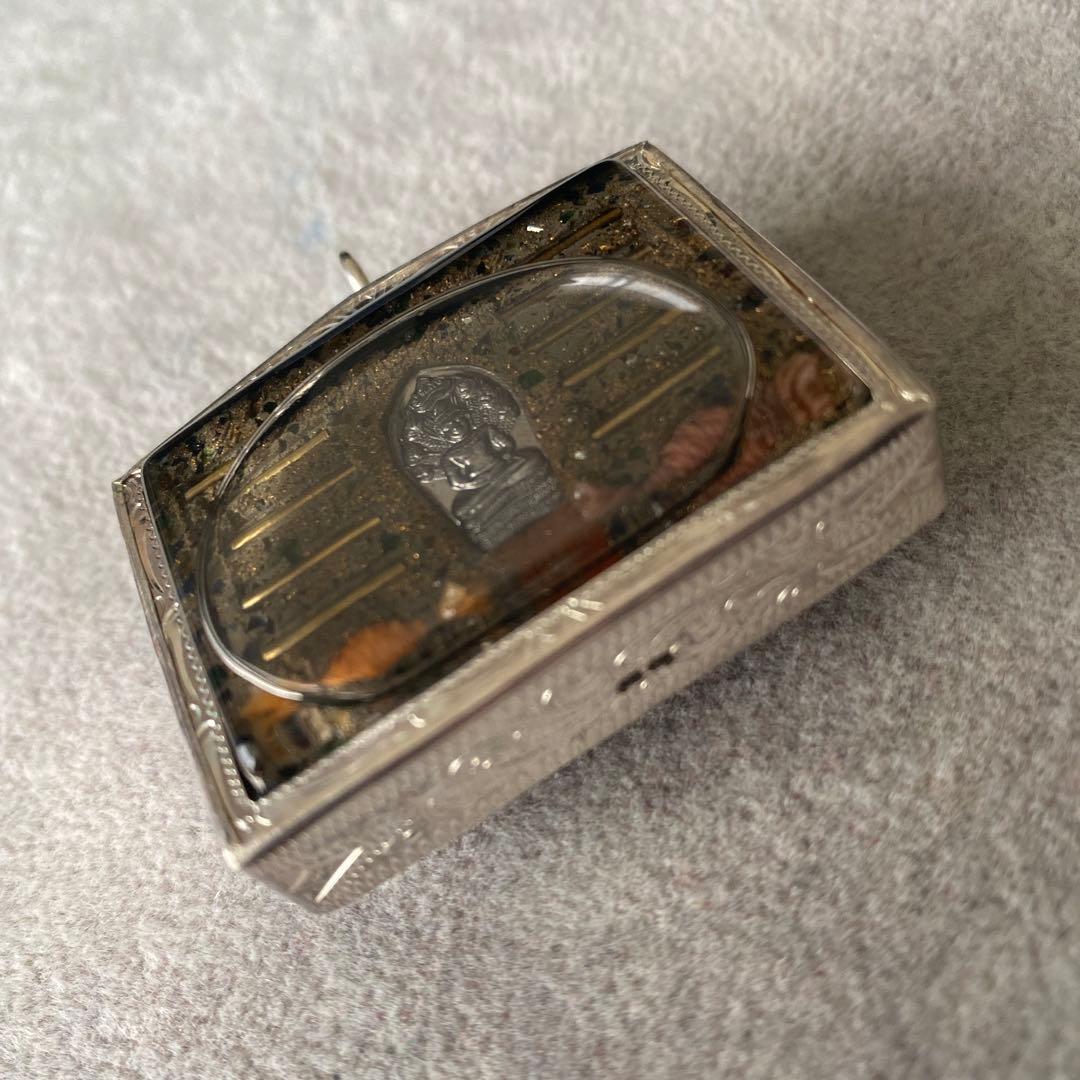 プラクルアン 猫のミルク ヌードーノムメーウ 銀枠 超レア品 愛 恋愛 御守り