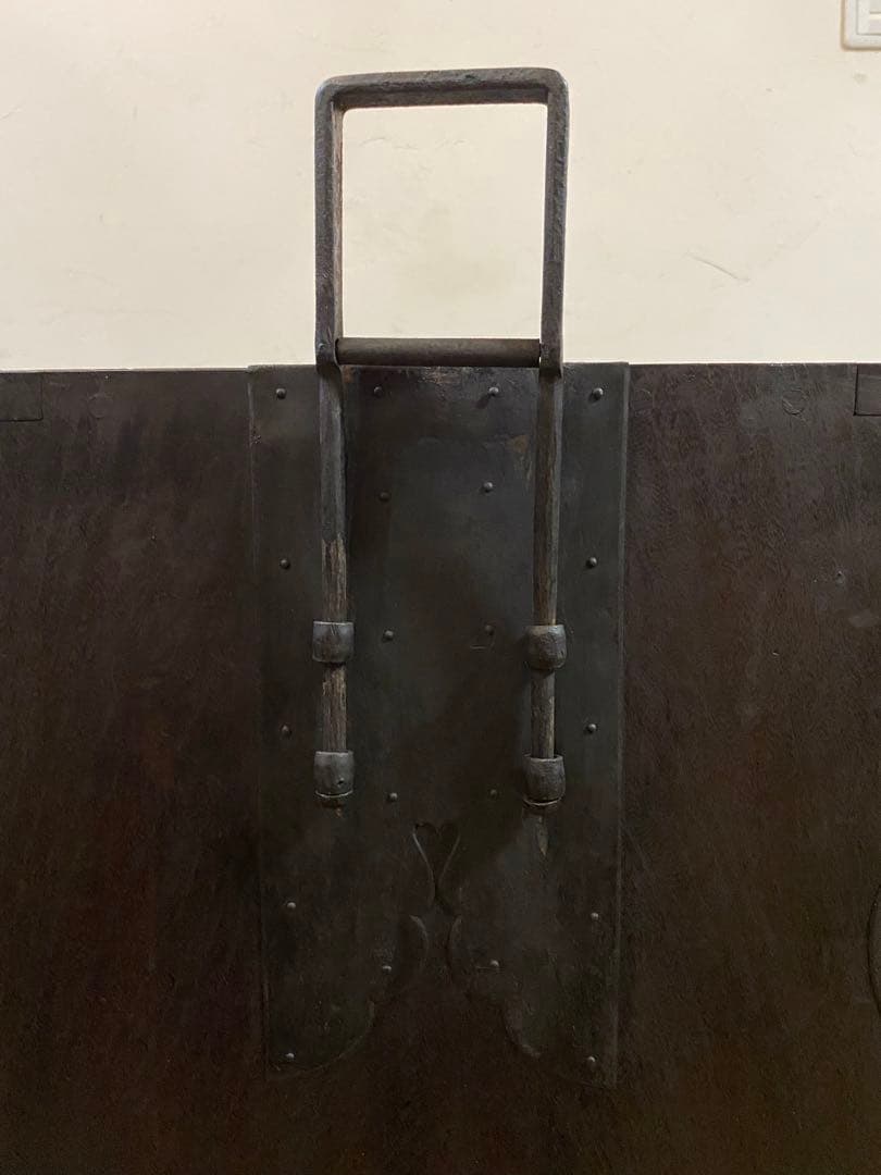 欅の玉杢が美しい骨董箪笥　アンティークチェスト