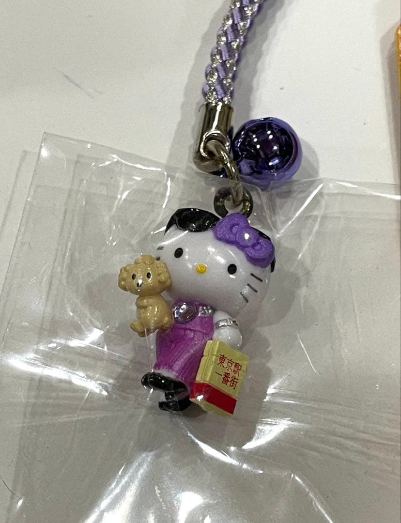 ダ*ド様 ハローキティ 根付 ストラップ　東京1番街　1st