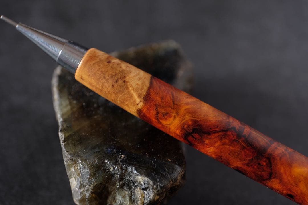 PG5木軸カスタム0202　高村杢工房 製図用シャープペンシル　花梨瘤紅白