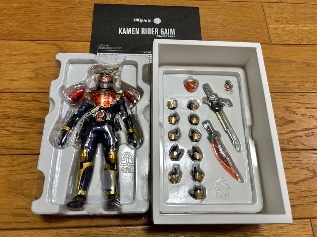 真骨彫製法 S.H.Figuarts 仮面ライダー鎧武 ※箱破れあり