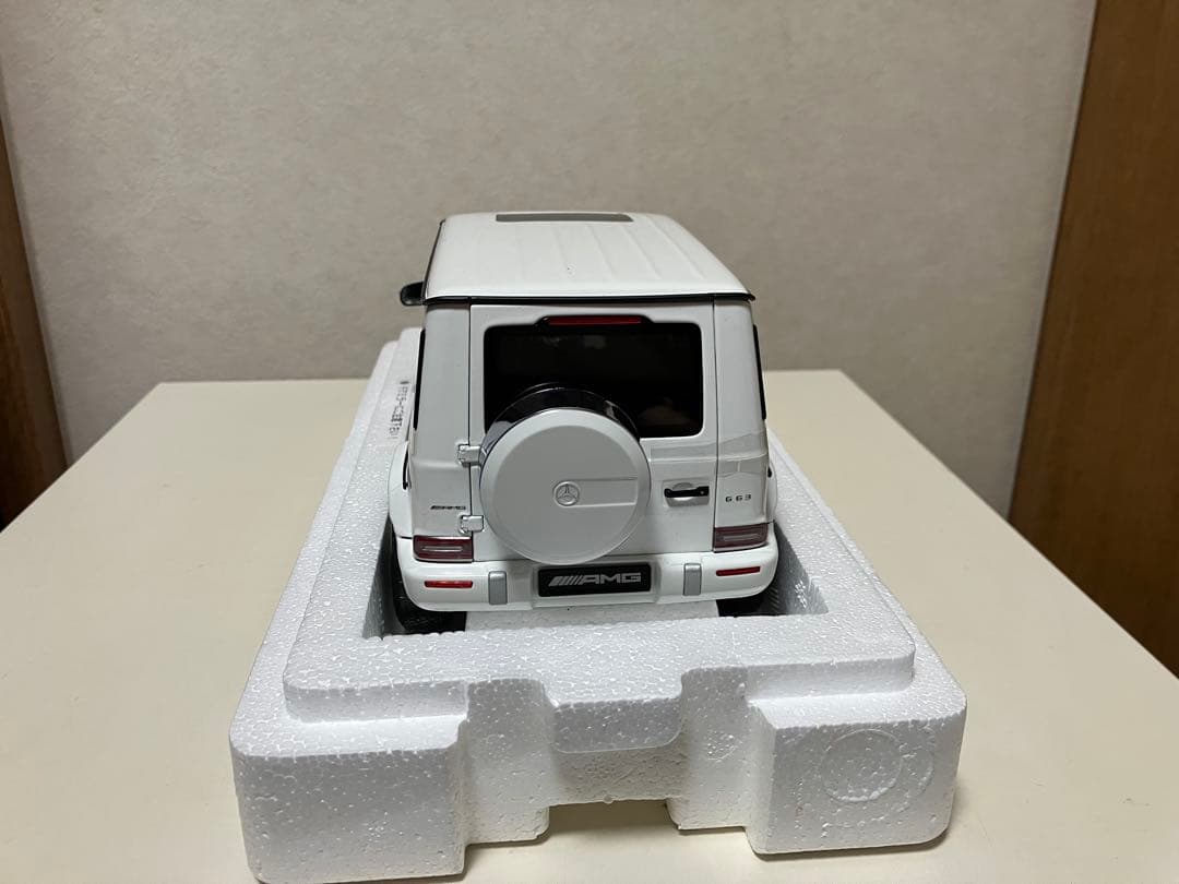 1/18 ミニチャンプス メルセデスAMG-G63 2018