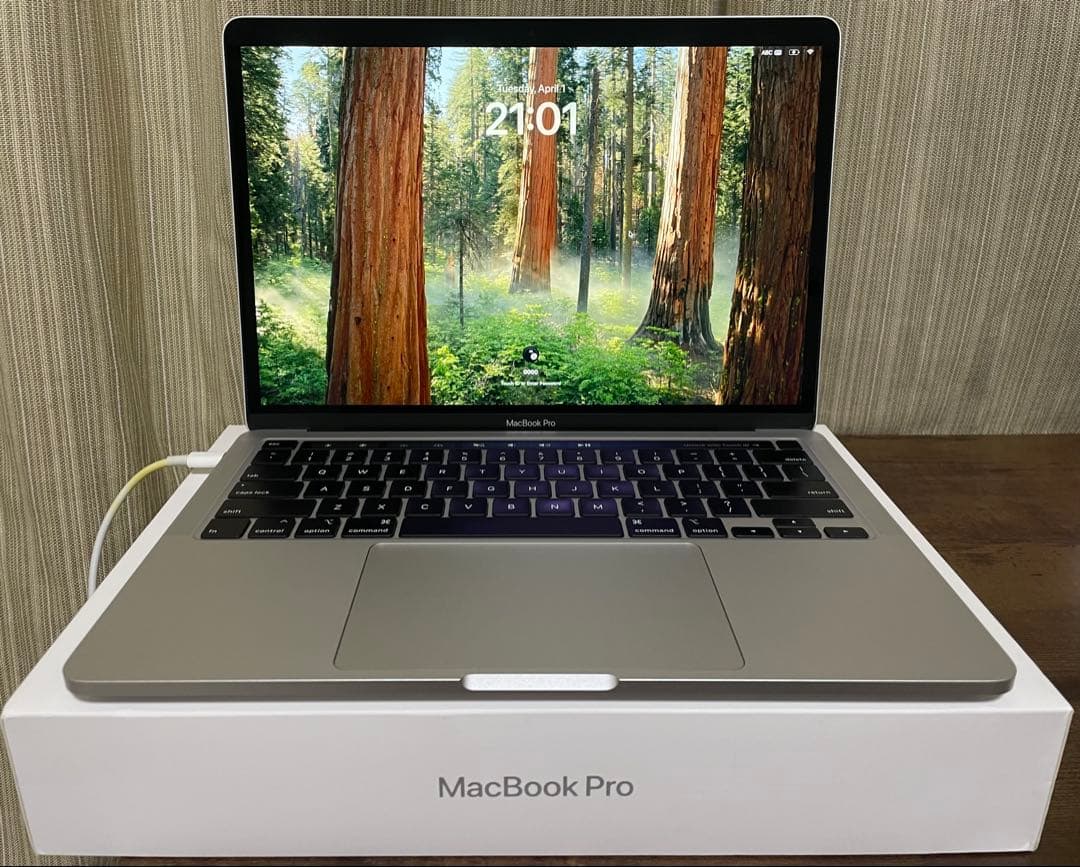 美品 MacBook Pro 2020 TouchBar付き