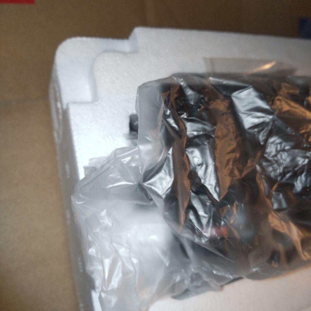 UD TRUCKS Quester 1:50 ミニカー 2個セット