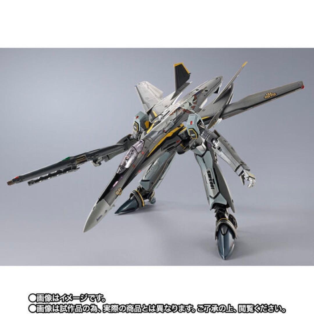 DX超合金 VF-25S アーマードメサイアバルキリー （オズマ・リー機）リバ…