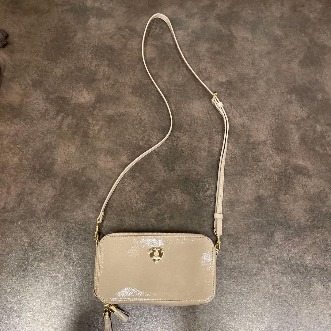 ま*な様 『ATAO 』パールグレージュ ショルダーバッグ　アミュレット