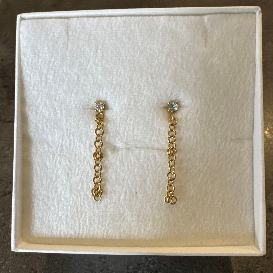 スピネリキルコリン★ゴールドチェーンピアス★