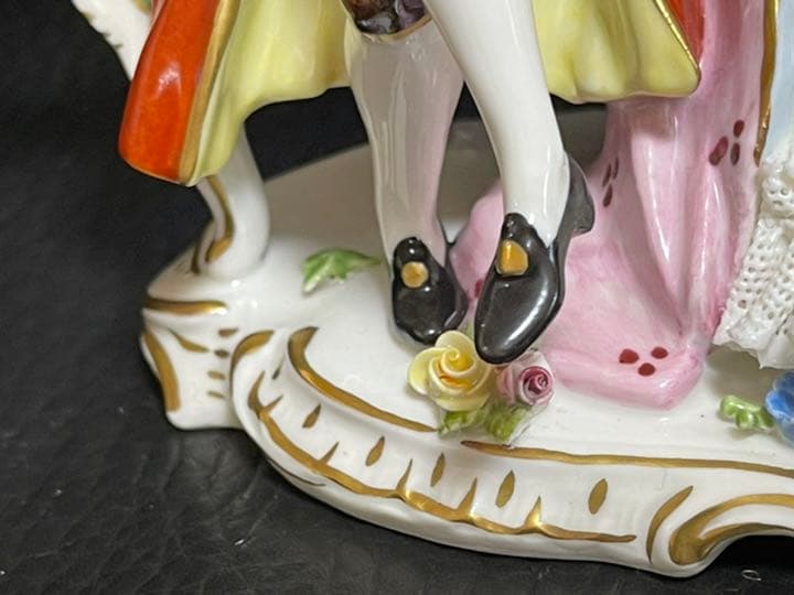 Dresden レース人形　会話が弾むカップル　アンティーク