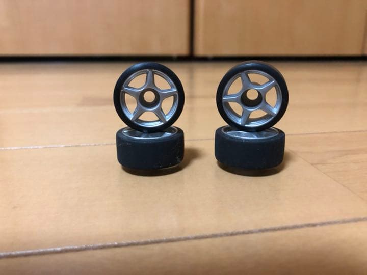 ミニッツMR03 LaFerrariボディ アルミパーツ多用　その1