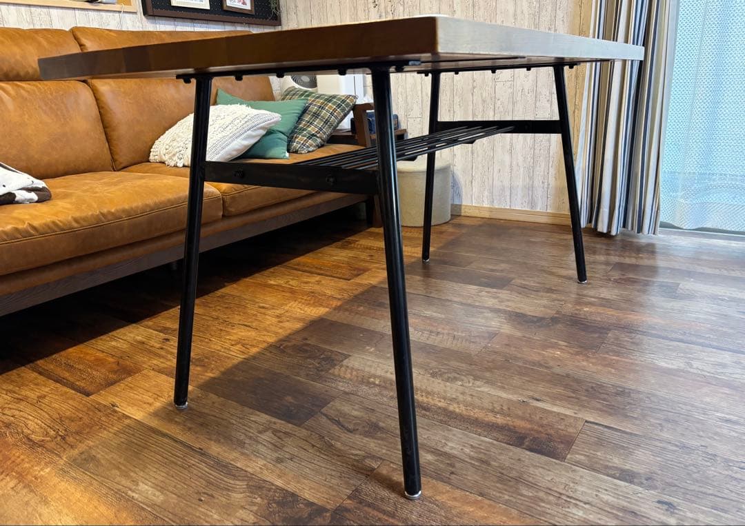 ビーカンパニー　ダイニングテーブル