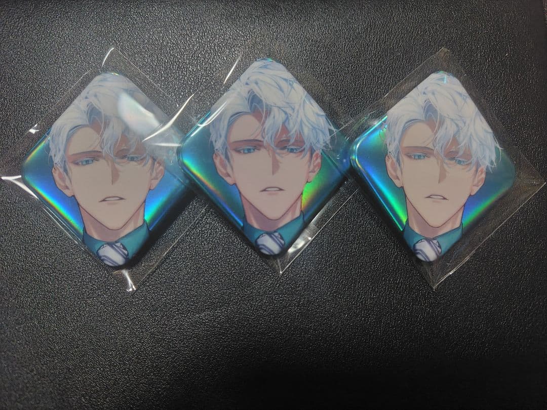 キャラクター顔ピンバッジ 3個セット