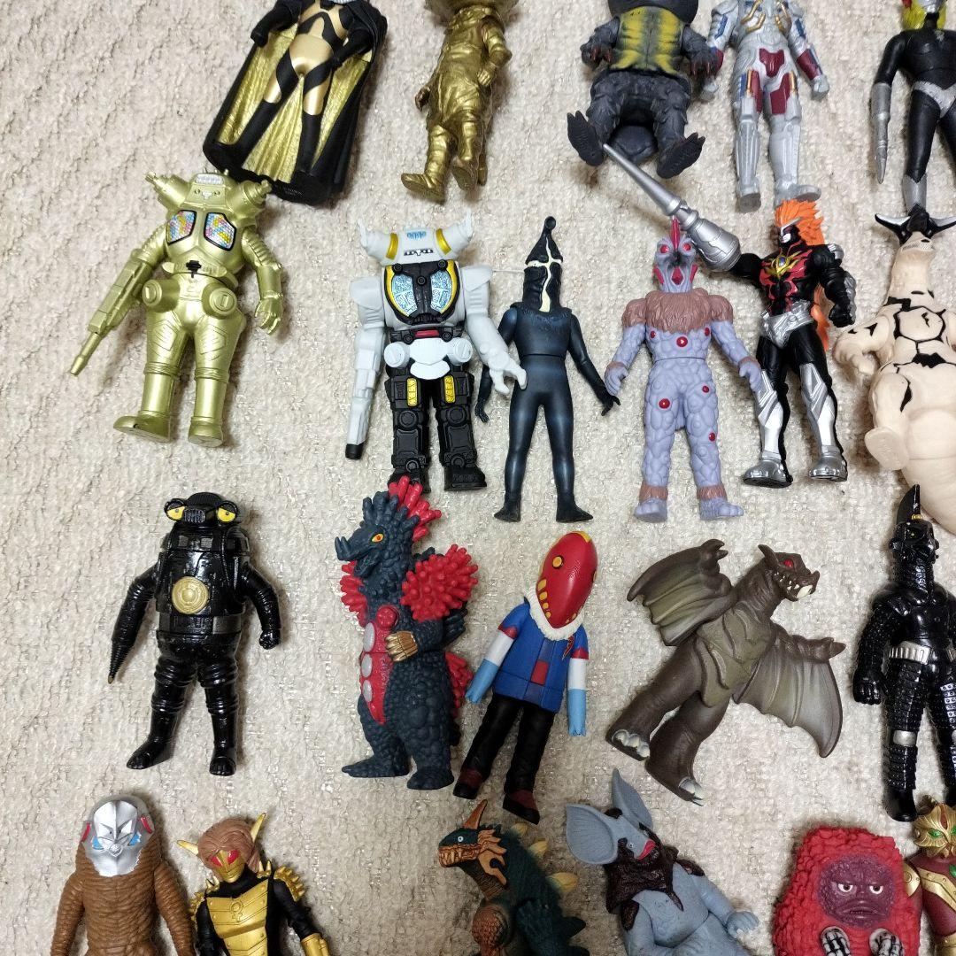 d*3様 ウルトラマンシリーズ 怪獣フィギュアセット 約50体