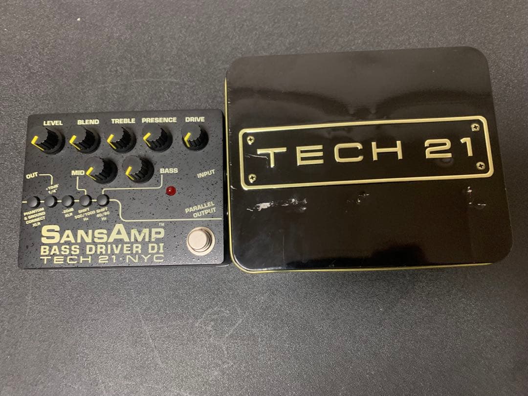 ベース TECH 21 SansAmp Bass D DI
