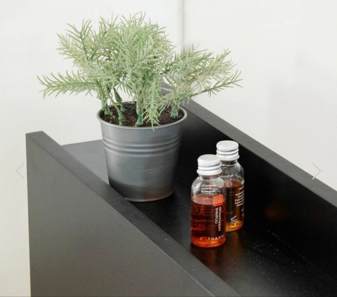 黒いベッドフレーム ヘッドボード付き シングル