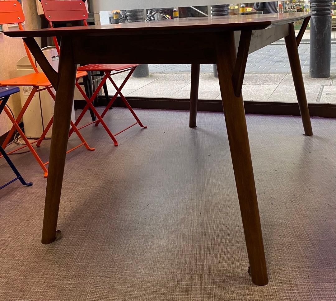 プロクシュ　ニトリ　ウォールナット 長方形 ダイニングテーブル