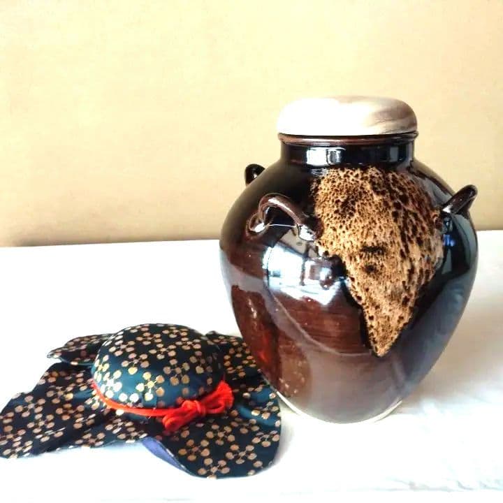 お茶壺                 洛京    草山作