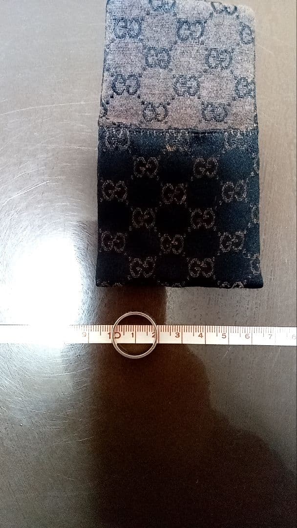 Gucci シルバーリング 専用ポーチ付き