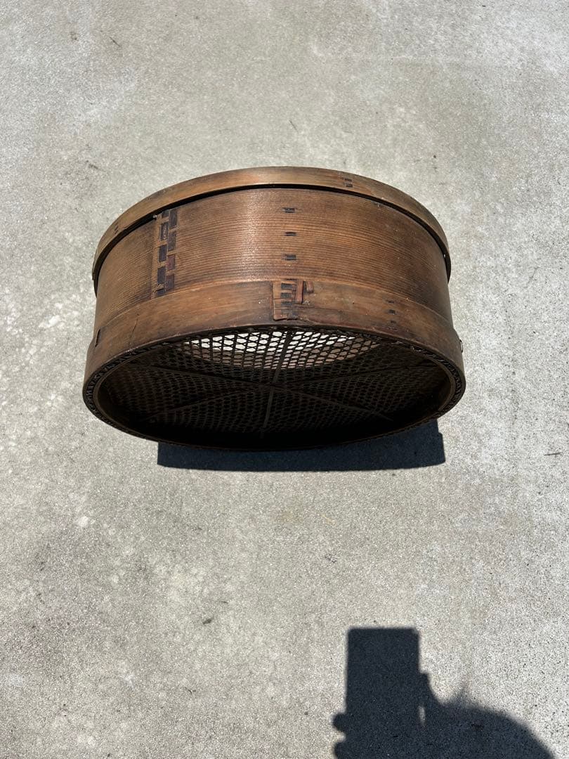 南房総で明治から昭和初期に使用されていた古農具:竹網ふるい