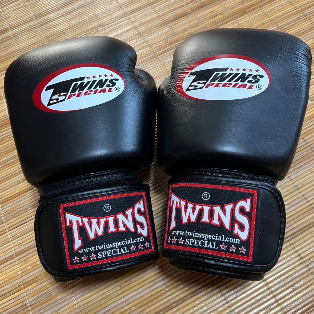 【超美品】TWINS ボクシンググローブ 14oz ツインズ14オンス