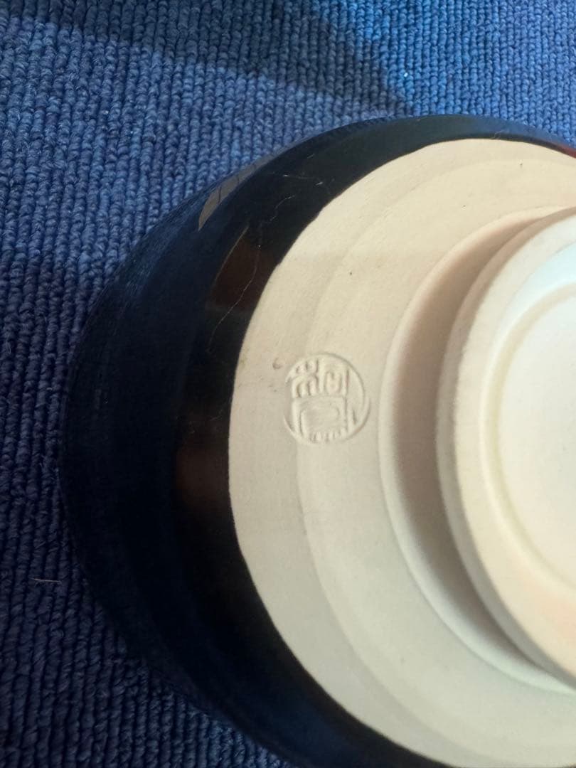 1584 平安桐鳳　黒仁清金銀彩鶴文　茶碗