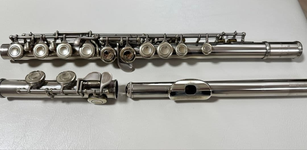 ヤマハフルート　YFL211Eメカ　カバードキー