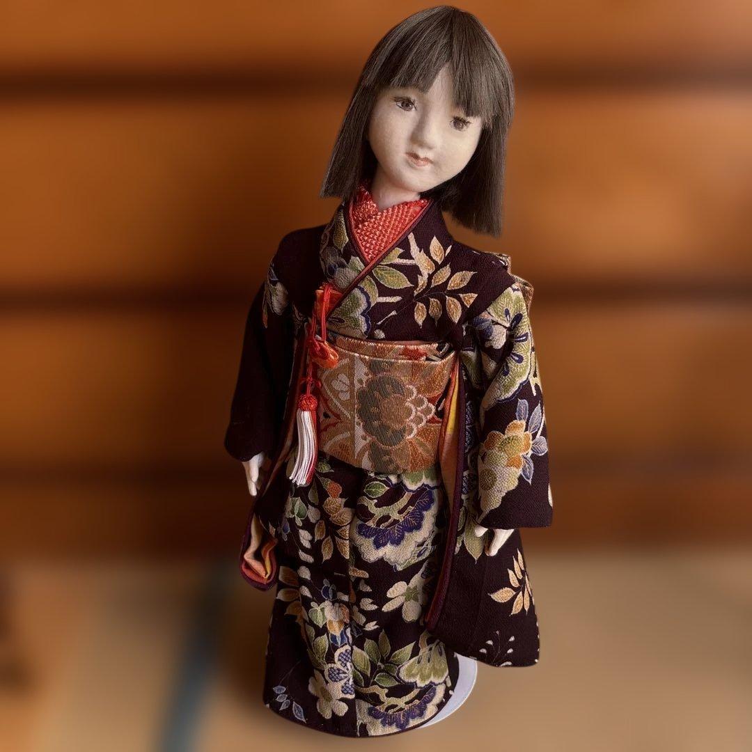 ㊶紫色花柄着物の人形　三越で購入