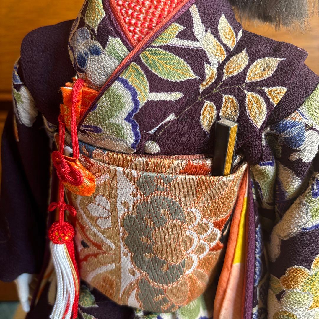 ㊶紫色花柄着物の人形　三越で購入