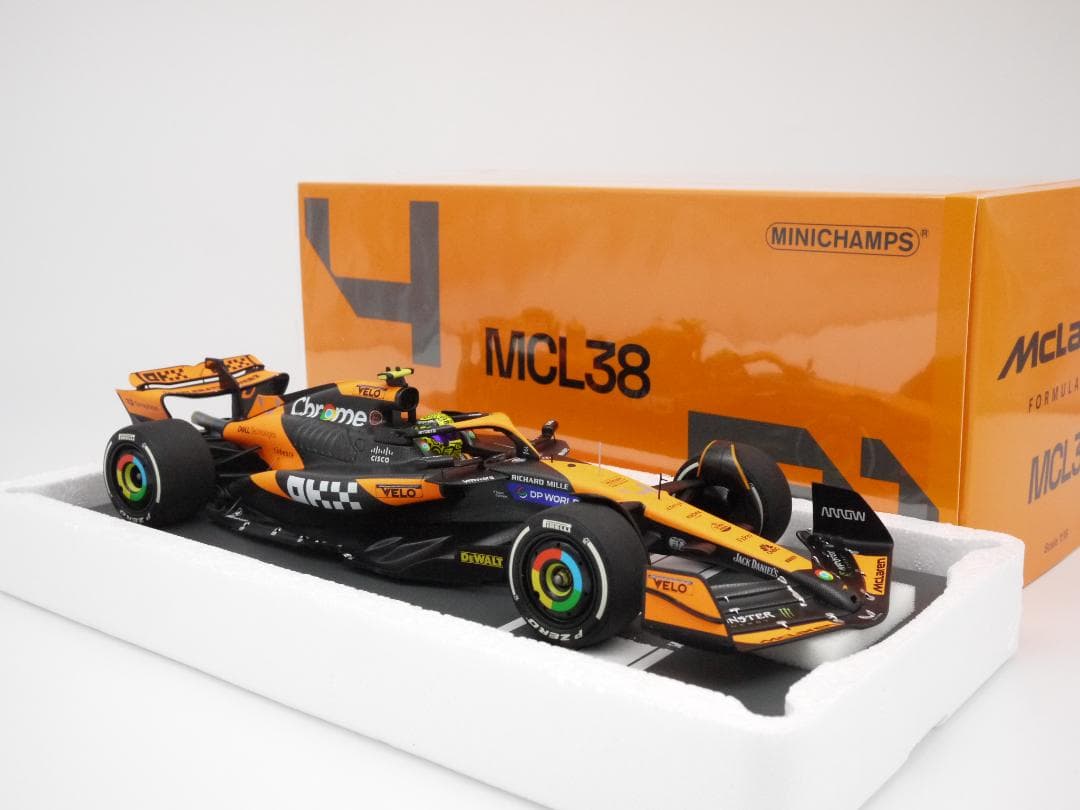 まるく1/18 マクラーレン MCL38 マイアミGP 初優勝 L.ノリス