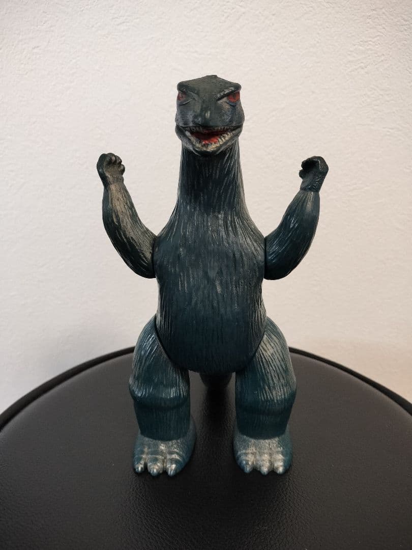 再値下げ中!!マルサン　ゴジラ フィギュア ダークグリーン 同時物