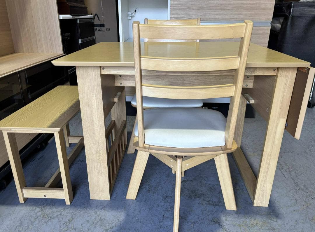 NITORI ニトリ 伸長式ダイニングテーブル3点セット回転式椅子Used/美品