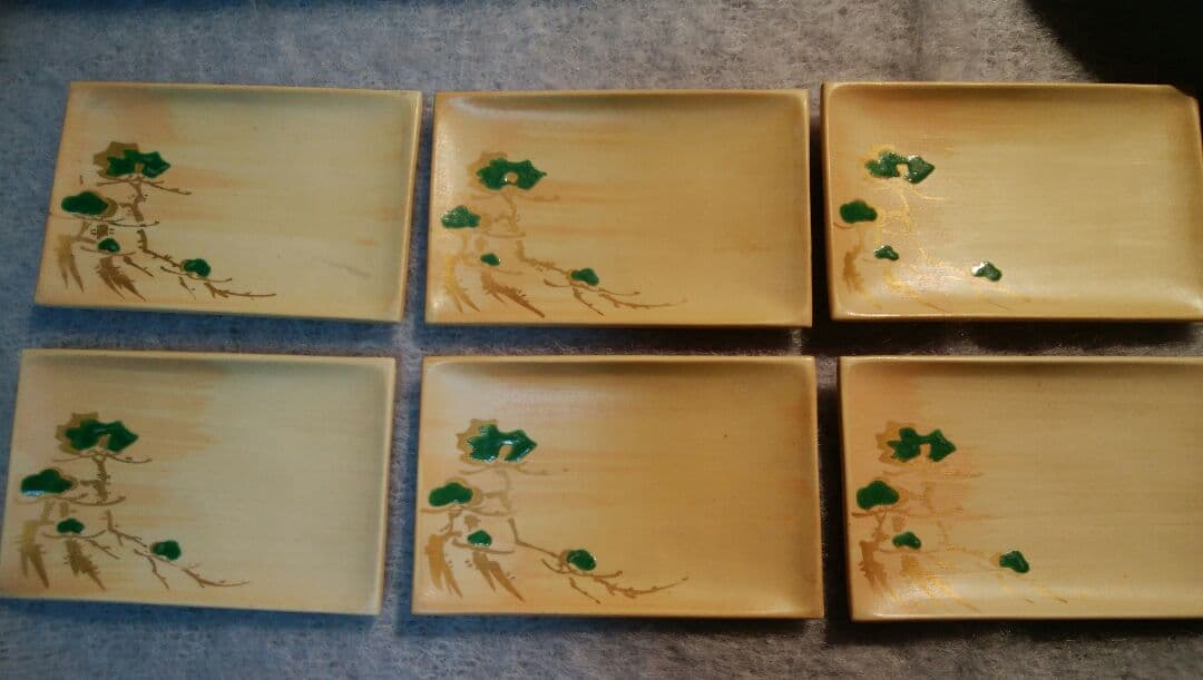 お皿@3000円～　東哉　老松の図　菓子鉢と銘々皿9客