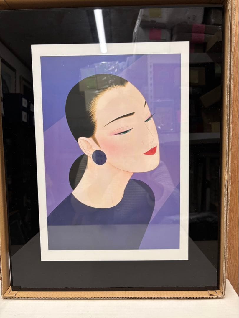 ガラストップフレーム入り 鶴田一郎