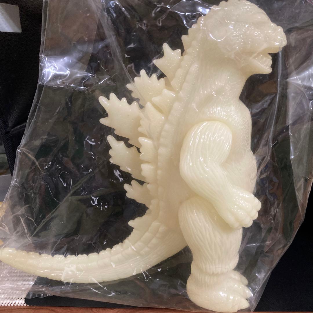 超美品♡希少♡新品♡未開封♡ 2004年蓄光版　キンゴジ 1962年　TOHO