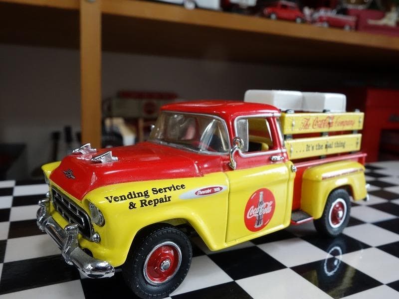 コカコーラ 自販機デリバリートラック 1957 シボレー ピックアップトラック