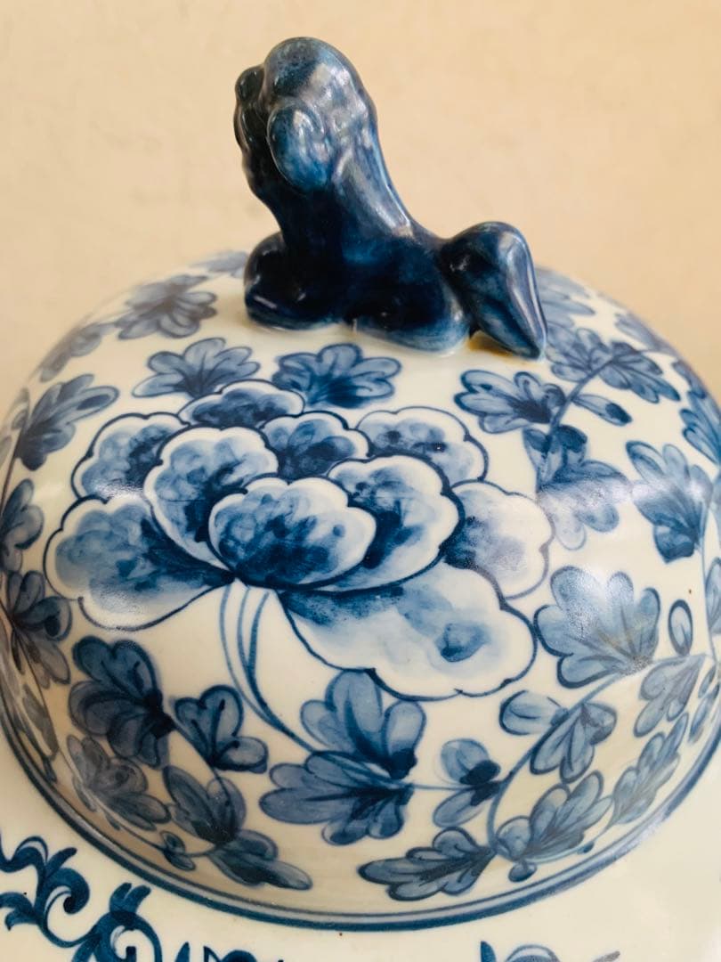 中国清時代染付大壺（銘があり)