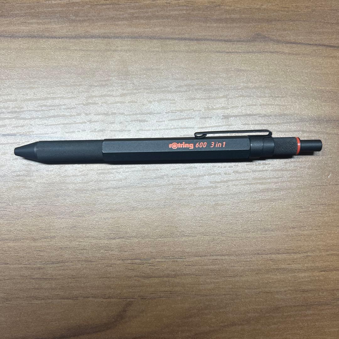 カヴェコスペシャル0.3mm rotring 600 0.5mm & 3in1