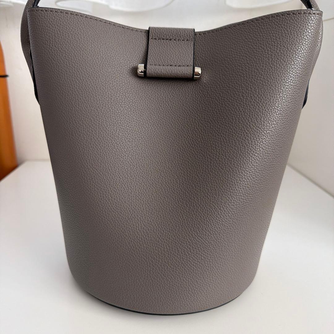 UNITED ARROWSメタルポイント バケットバッグ