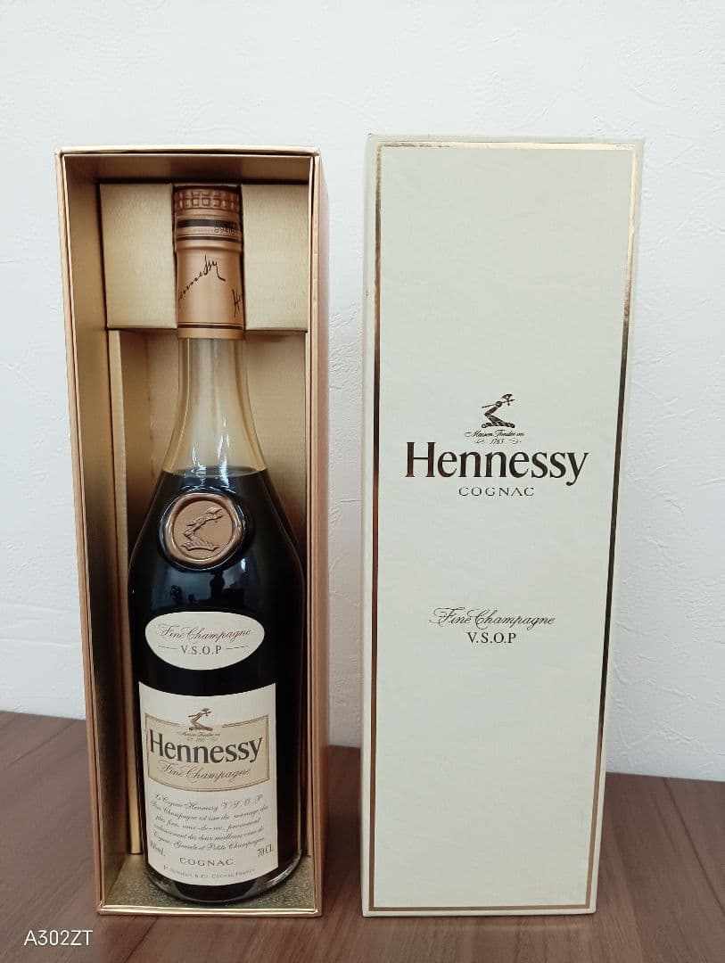 未開封品　Hennessy VS.O.P 700ml 40%　ブランデー　お酒