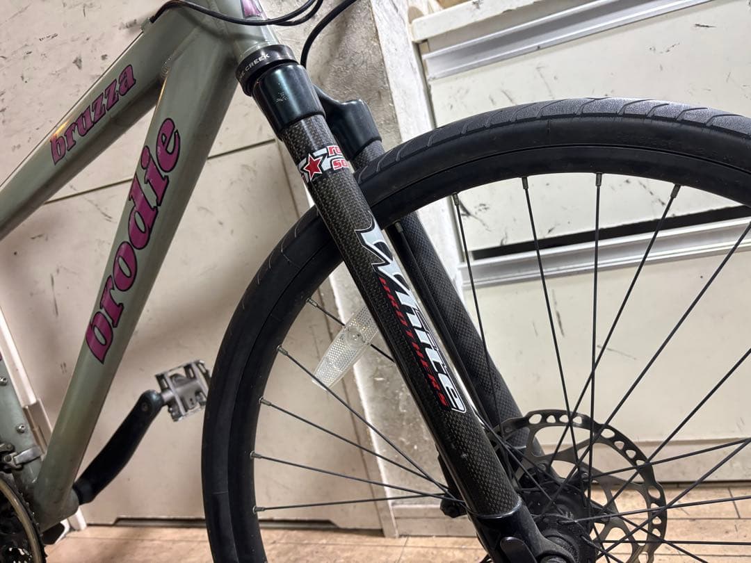 BRODIE BRUZZA マウンテンバイクフロントカーボン仕様