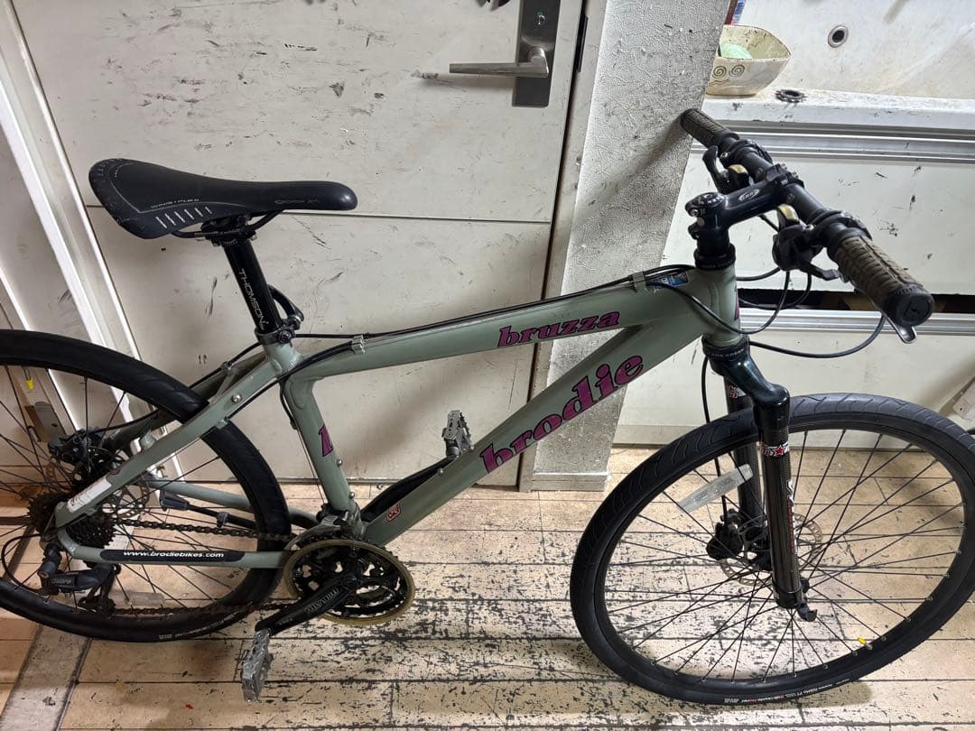 BRODIE BRUZZA マウンテンバイクフロントカーボン仕様