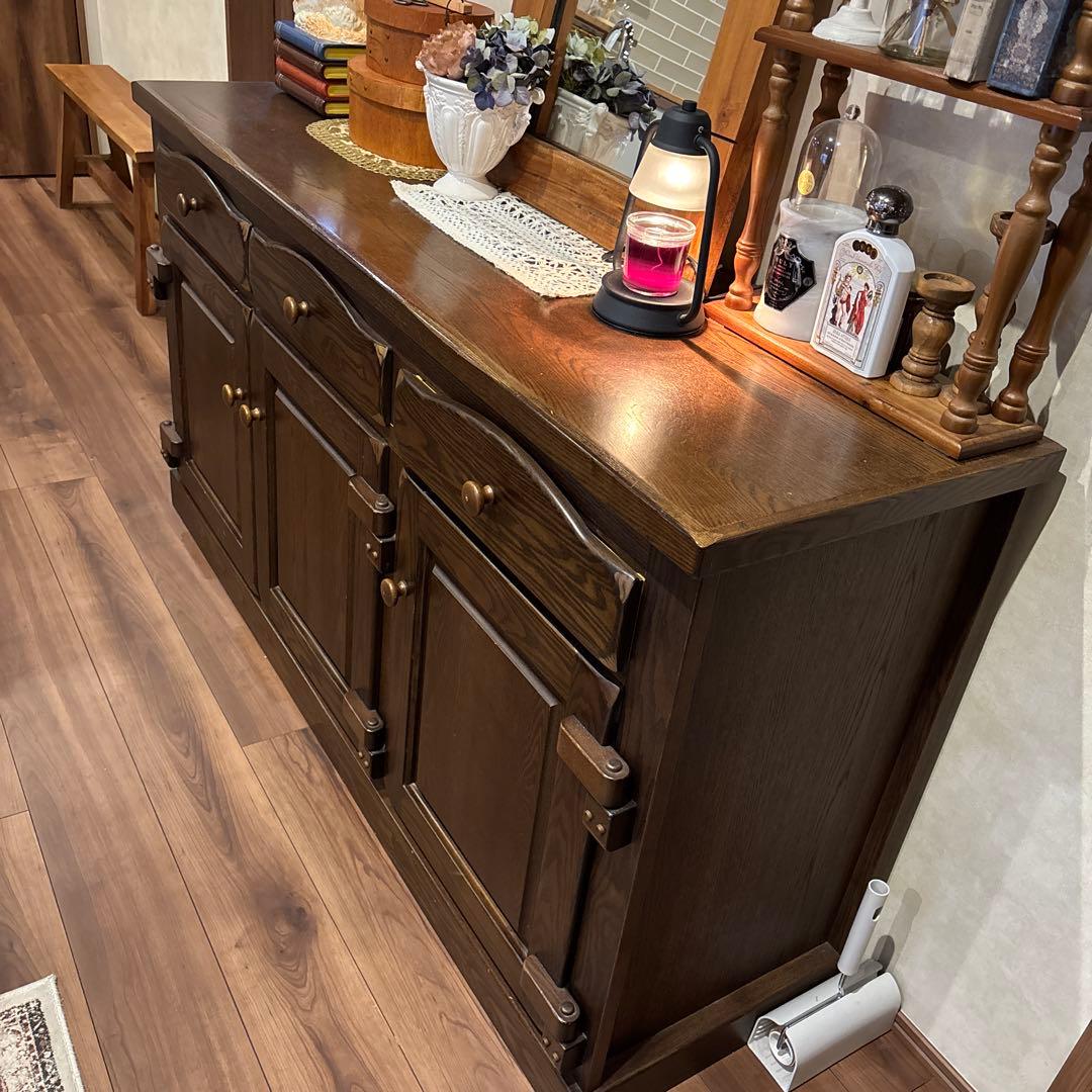 絶対お得！週末価格！　ヴィンテージな木製キャビネット