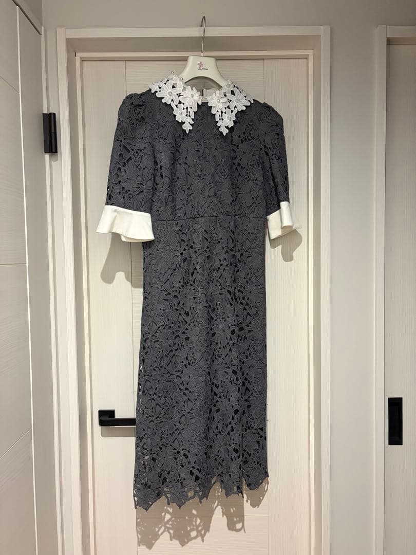 Leja 花柄レースAラインワンピースドレス　グレー