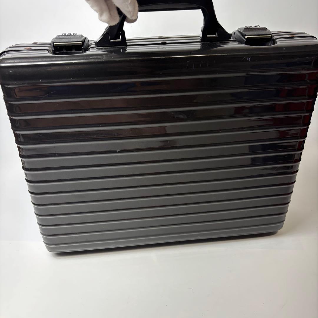 A4可 RIMOWA アタッシュケース 大容量 ビジネス 旅行　黒