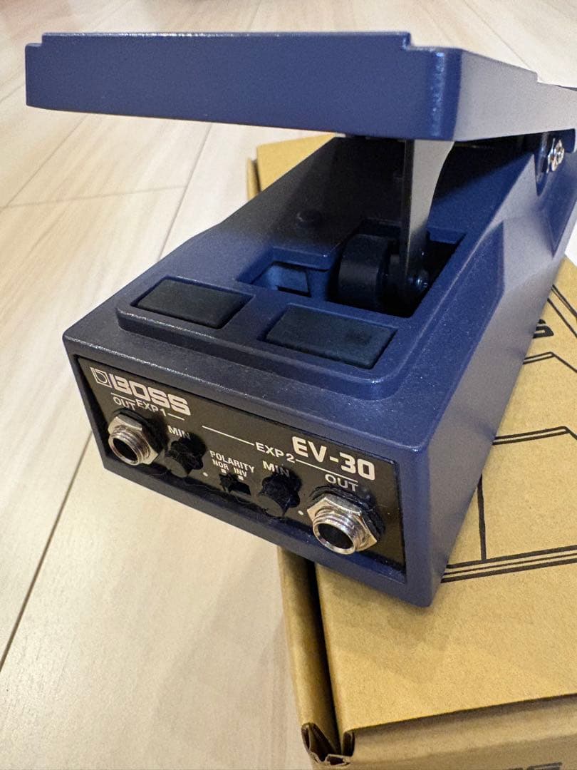 ギター BOSS EV-30 EXPRESSION PEDAL