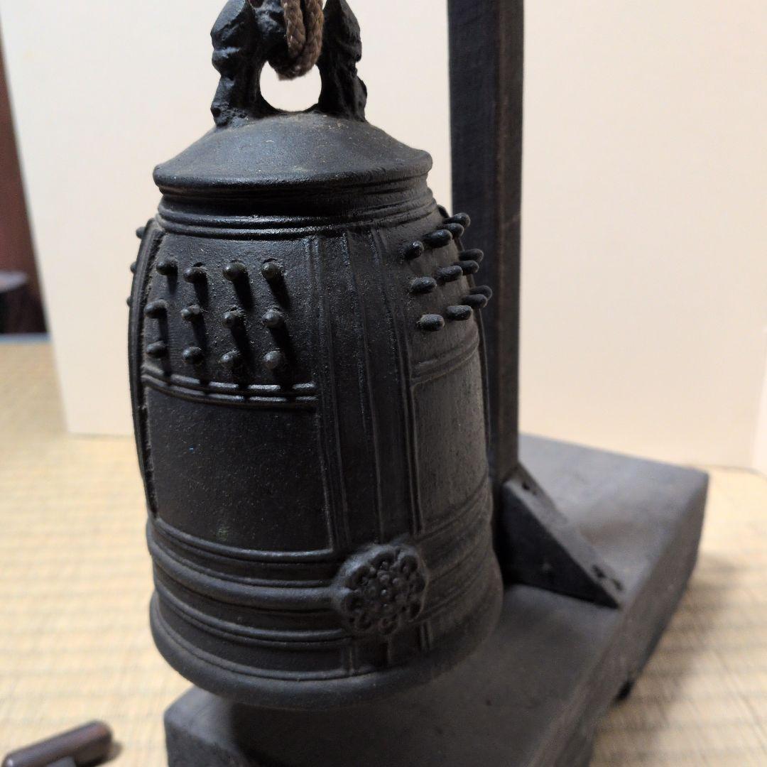 釣鐘　高さ37センチ