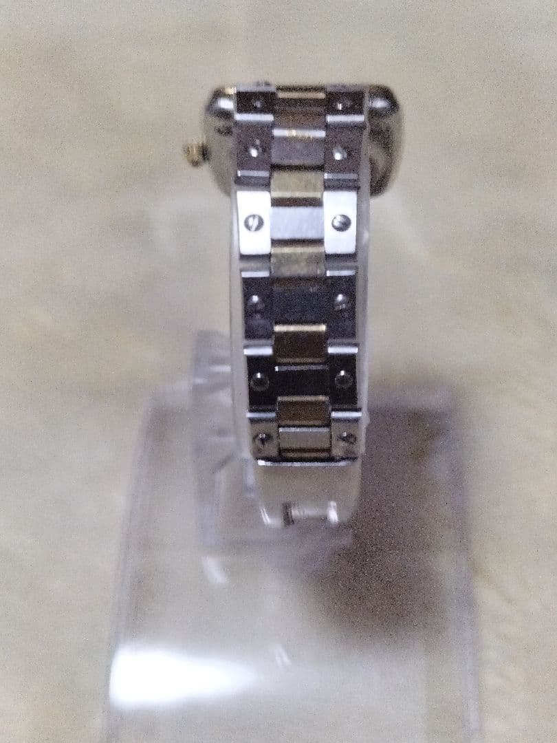 (ジャンク品)クォーツ腕時計 ゴールドシルバー コンビネーション