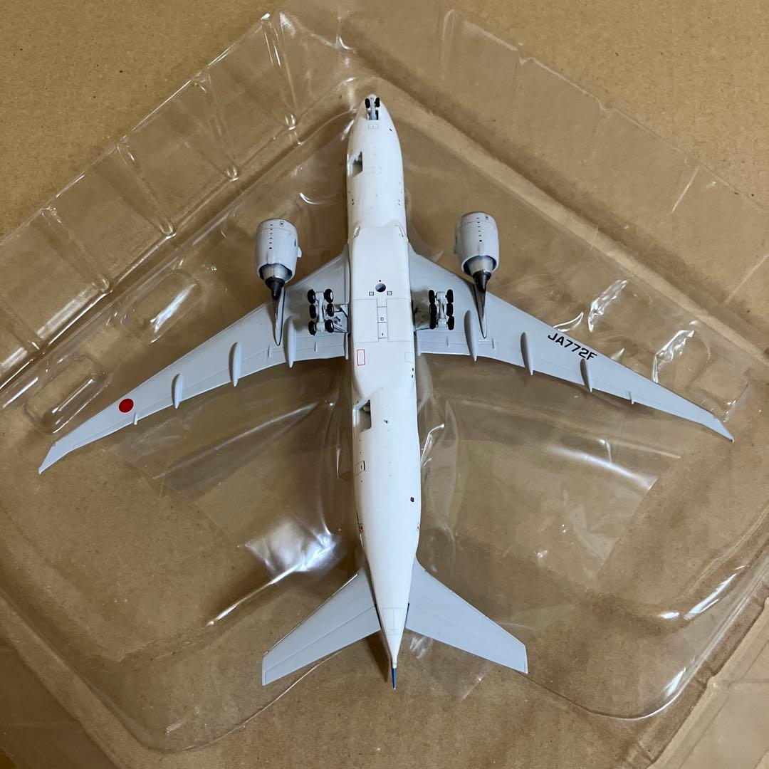 JCwings 1/400 ANA B777-200F JA772F ドア開閉